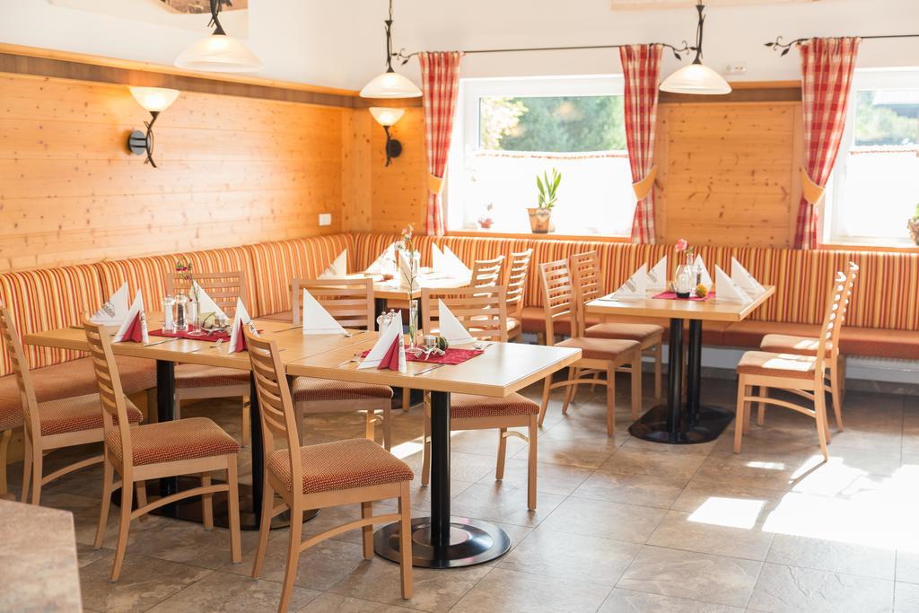 Landgasthof Alpenblick Altenmarkt im Pongau Exterior photo